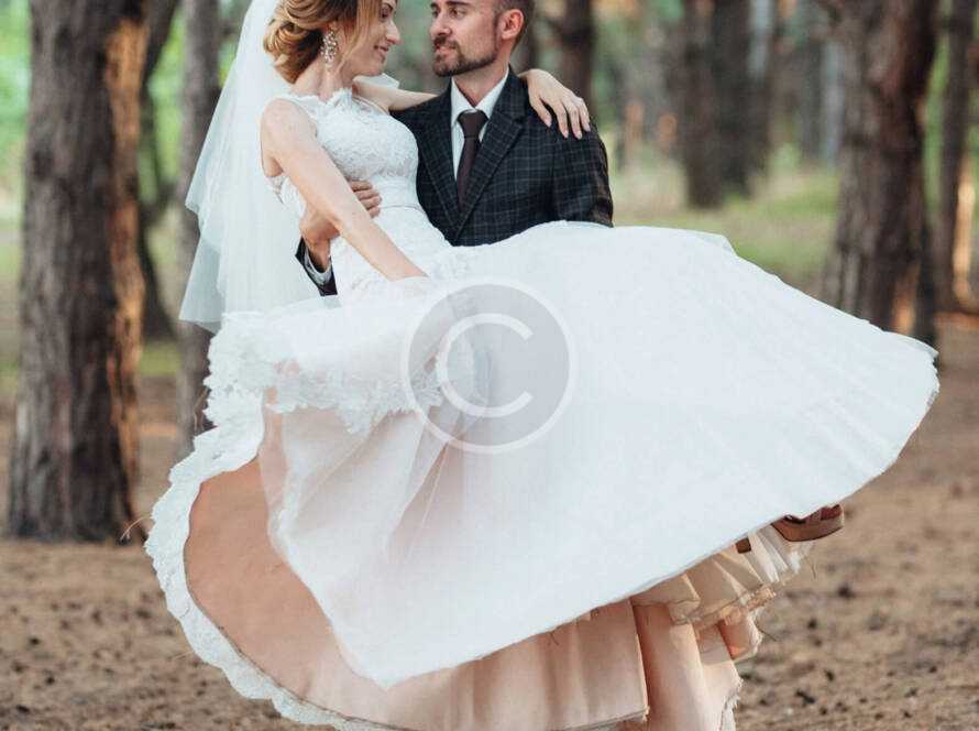 Img 120 Copyright 890x664